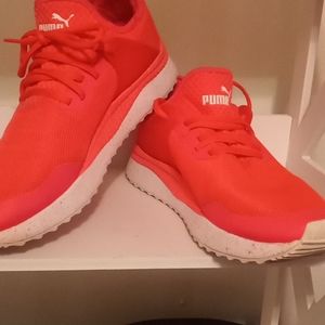 Puma womens size 10